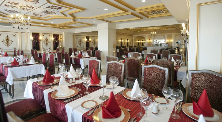 Crystal Palace Luxury Resort & Spa