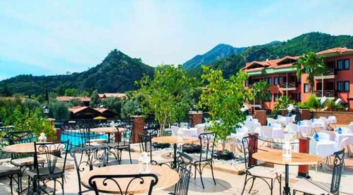 Sun City Hotel Beach & Club