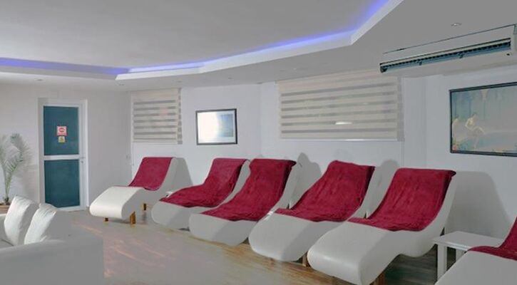 Sun City Hotel Beach & Club