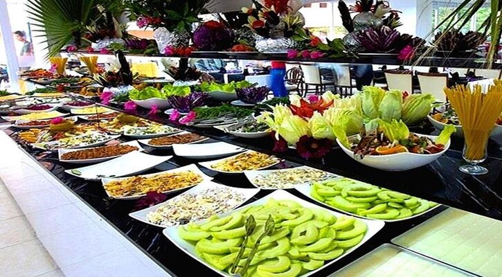 Monna Roza Beach Resort Hotel