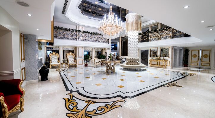 Les Ambassadeurs Hotel