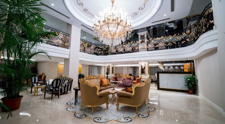 Les Ambassadeurs Hotel