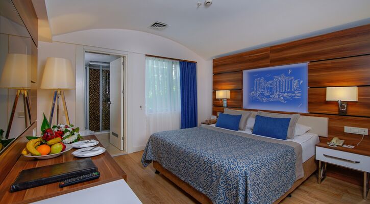 Limak Atlantis Deluxe Hotel