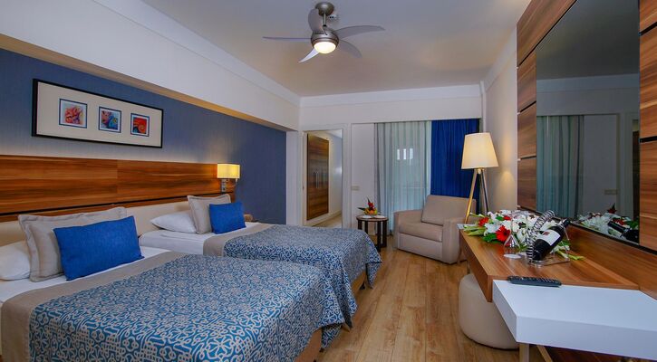 Limak Atlantis Deluxe Hotel