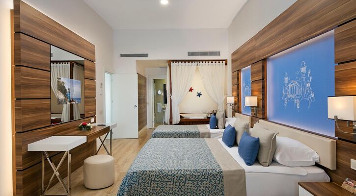 Limak Atlantis Deluxe Hotel