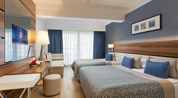 Limak Atlantis Deluxe Hotel