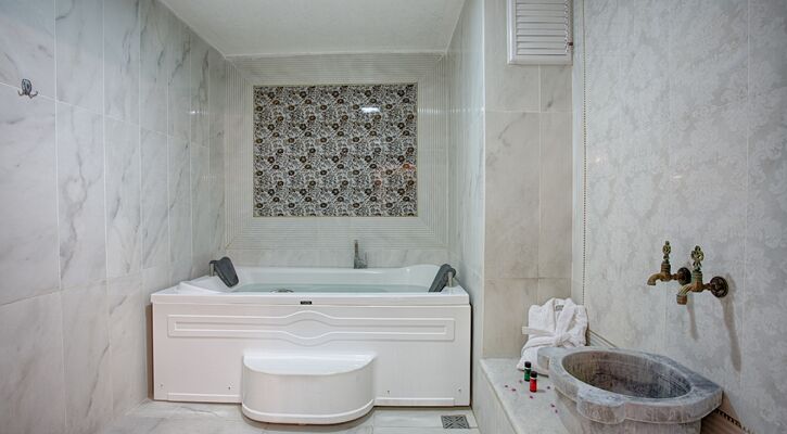 Grand Özgül Termal Tatil Köyü