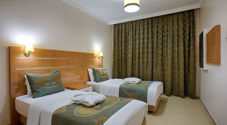 Grand Özgül Termal Tatil Köyü