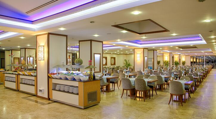 Grand Özgül Termal Tatil Köyü