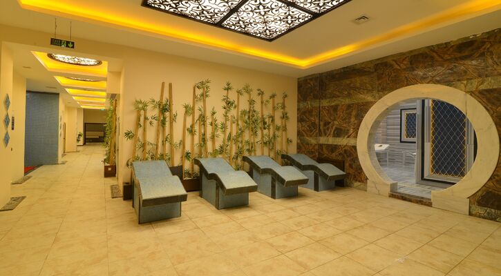 Grand Özgül Termal Tatil Köyü