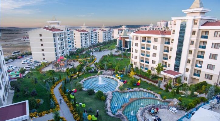 Grand Özgül Termal Tatil Köyü