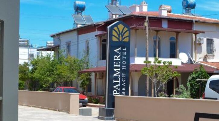 Palmeras Beach Hotel