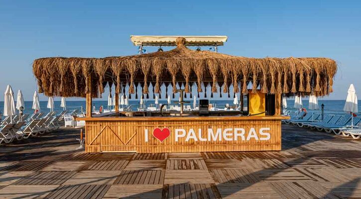 Palmeras Beach Hotel