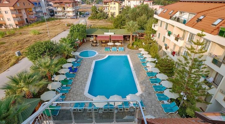 Akalia Suite Hotel & Spa