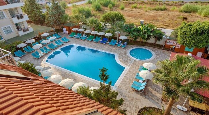 Akalia Suite Hotel & Spa