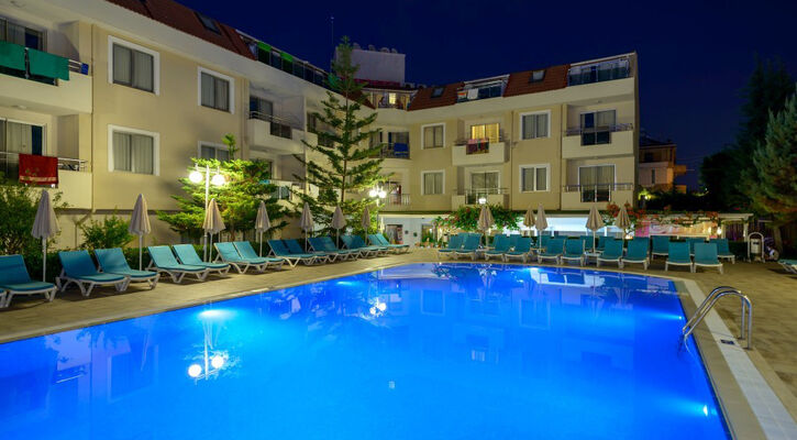 Akalia Suite Hotel & Spa