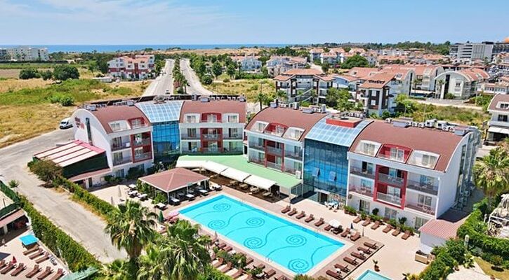 Side Legend Hotel & Spa