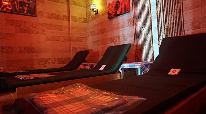Side Legend Hotel & Spa