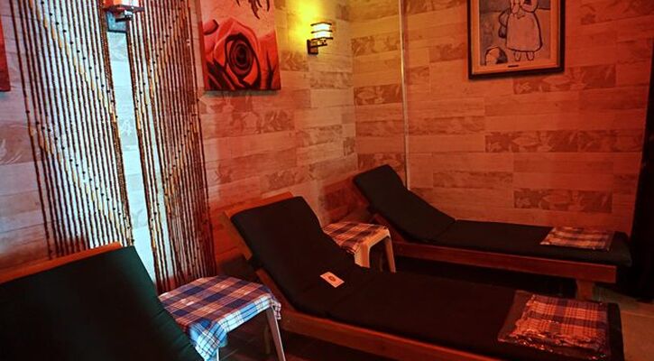 Side Legend Hotel & Spa
