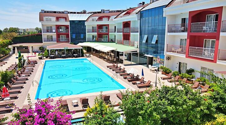 Side Legend Hotel & Spa