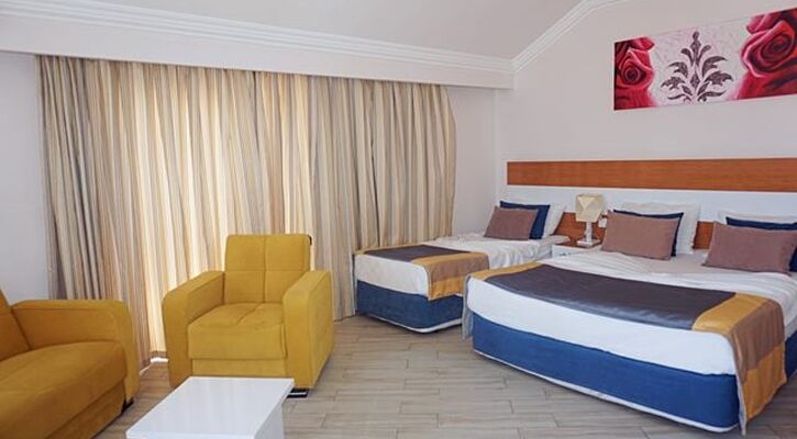 Side Legend Hotel & Spa