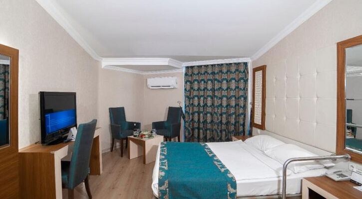 Beach Clup Doğanay Hotel