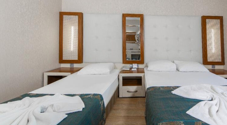 Beach Clup Doğanay Hotel
