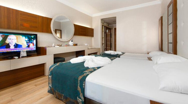 Beach Clup Doğanay Hotel