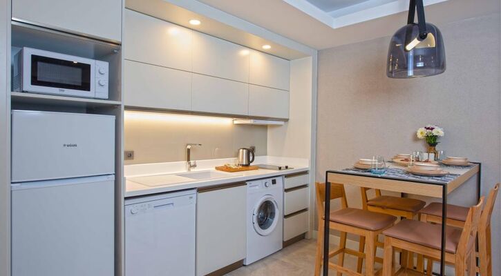A Suite Side