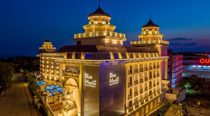 Blue Marlin Deluxe Spa & Resort