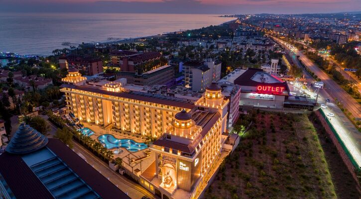 Blue Marlin Deluxe Spa & Resort