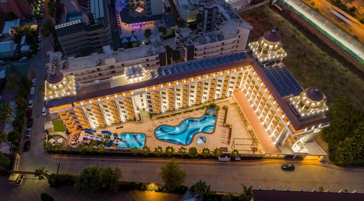 Blue Marlin Deluxe Spa & Resort