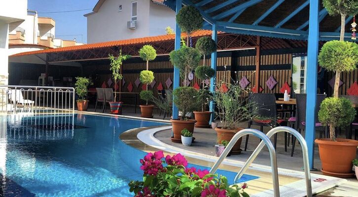 Wonder Life Hotel