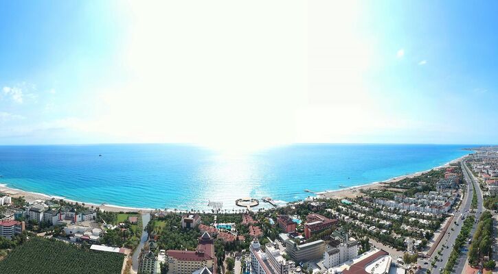 Blue Marlin Deluxe Spa & Resort