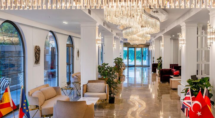 Blue Marlin Deluxe Spa & Resort