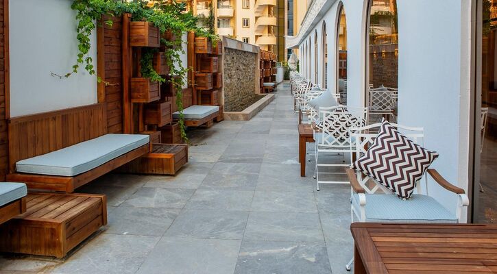 Blue Marlin Deluxe Spa & Resort