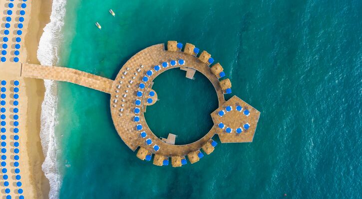 Blue Marlin Deluxe Spa & Resort