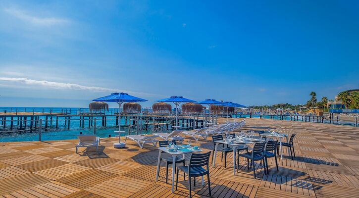 Blue Marlin Deluxe Spa & Resort