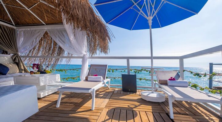 Blue Marlin Deluxe Spa & Resort