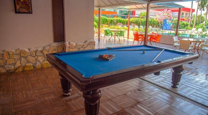 Grand Bahama Beach Hotel