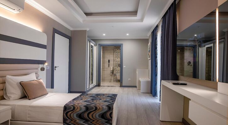 Blue Marlin Deluxe Spa & Resort
