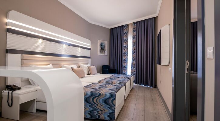 Blue Marlin Deluxe Spa & Resort