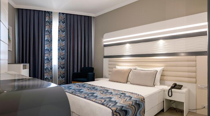 Blue Marlin Deluxe Spa & Resort