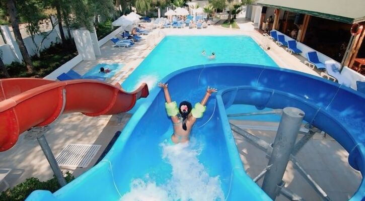 Luca Beach Hotel