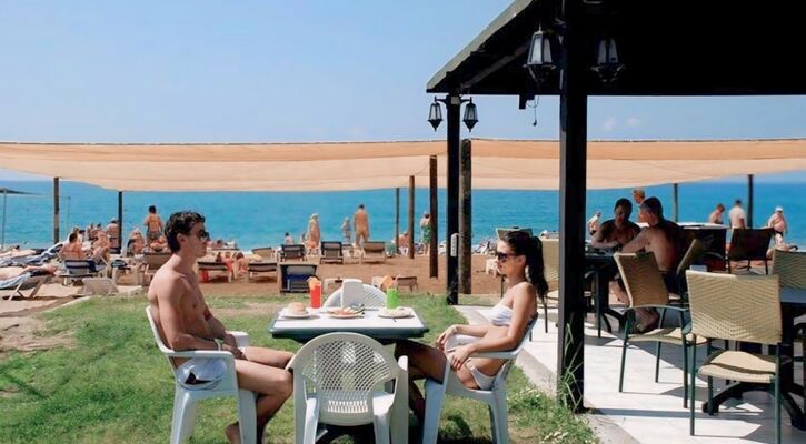 Luca Beach Hotel