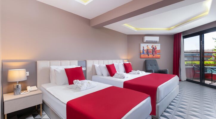 Feniks Hotel