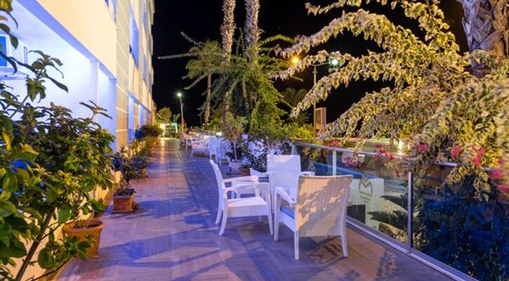 Mesut Hotel