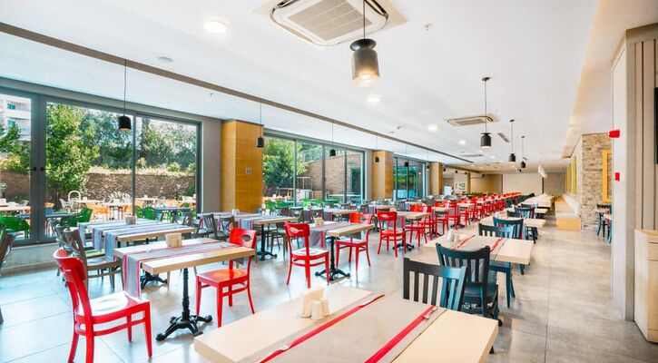 Orfeus Queen Hotel