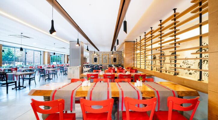 Orfeus Queen Hotel