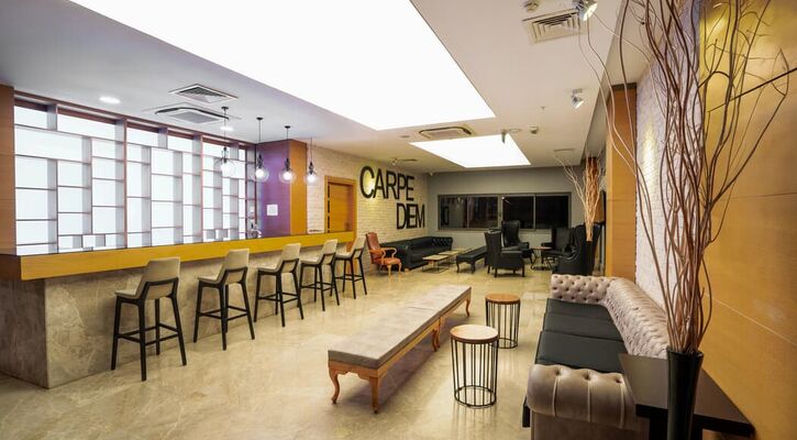 Orfeus Queen Hotel